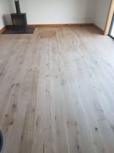 sanded lounge wood floor